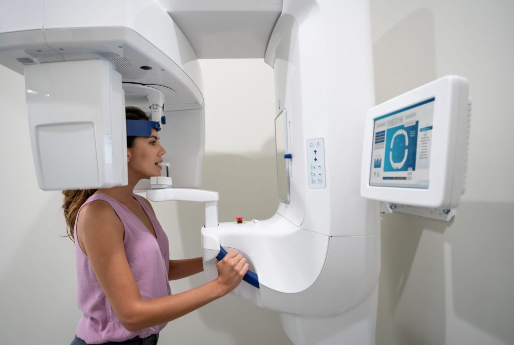 3D Imaging in Dental Implant Surgery